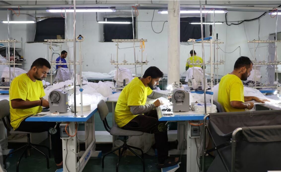 Росія залучає індійських працівників через дефіцит кадрів у виробництві та сфері послуг