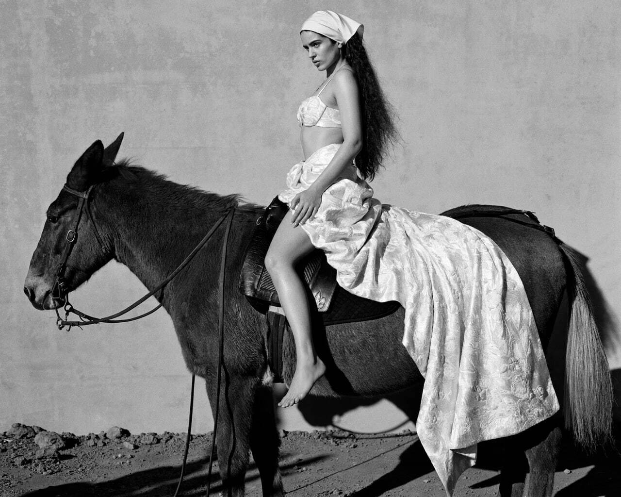 Пенелопа Круз, Мона Тугаард, Аріана Гранде, Bad Bunny та Розалія прикрасили нові обкладинки світового глянцю