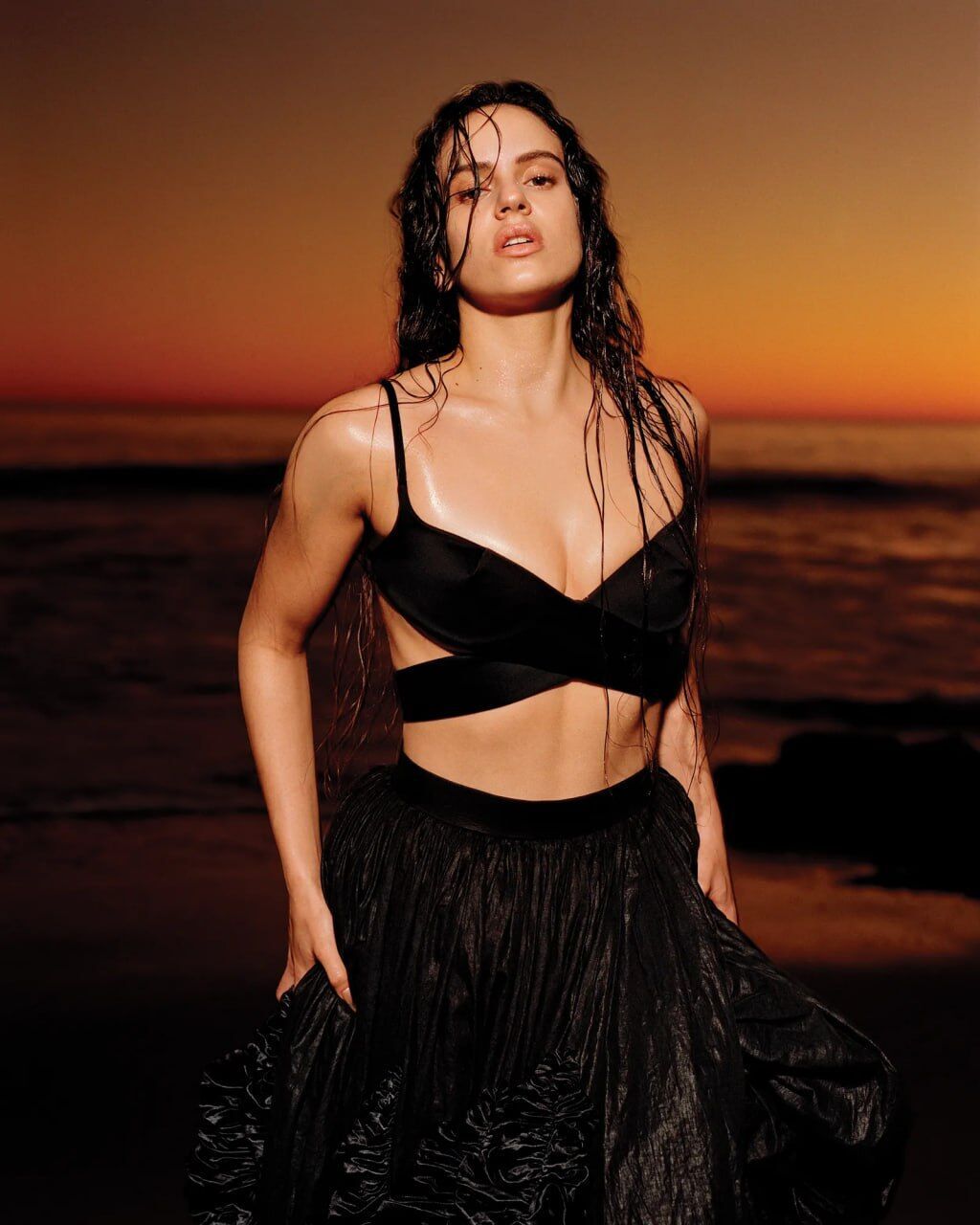 Пенелопа Круз, Мона Тугаард, Аріана Гранде, Bad Bunny та Розалія прикрасили нові обкладинки світового глянцю