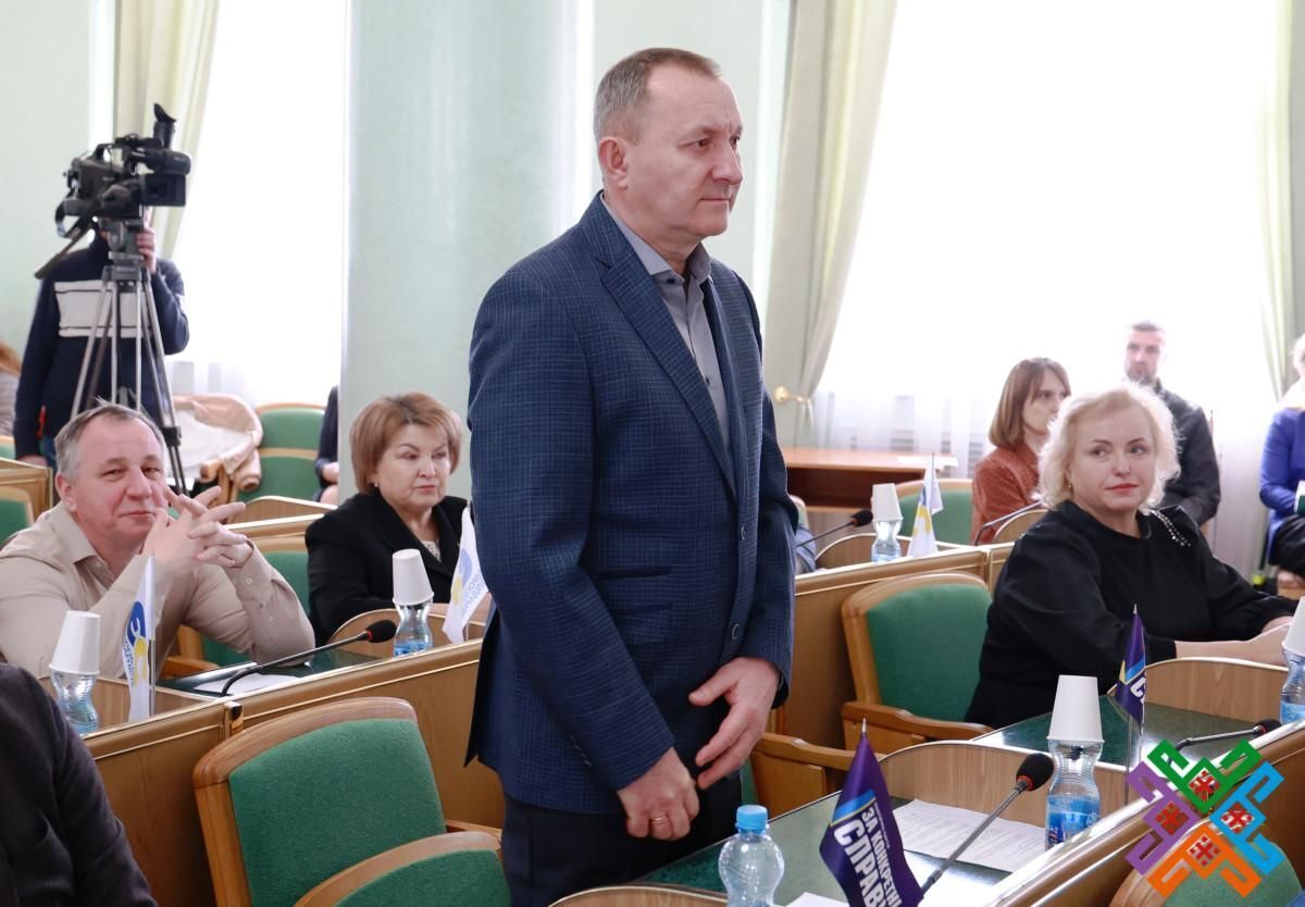 Миллионы в ''загашнике'', дома вне декларации и расследование ДБР: чем известен хмельницкий депутат Логин