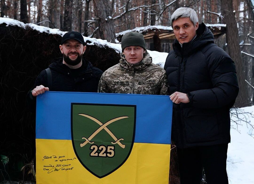 Фонд ''Надежда'' передал военным все необходимое