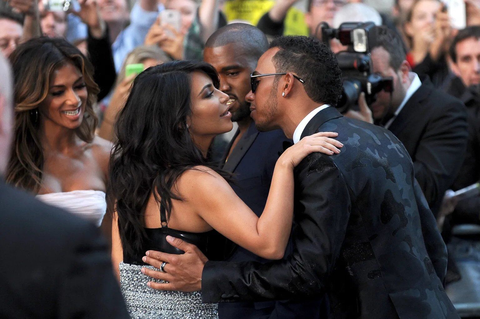 45-летняя Ким Кардашян вступила в отношения с 41-летним гонщиком