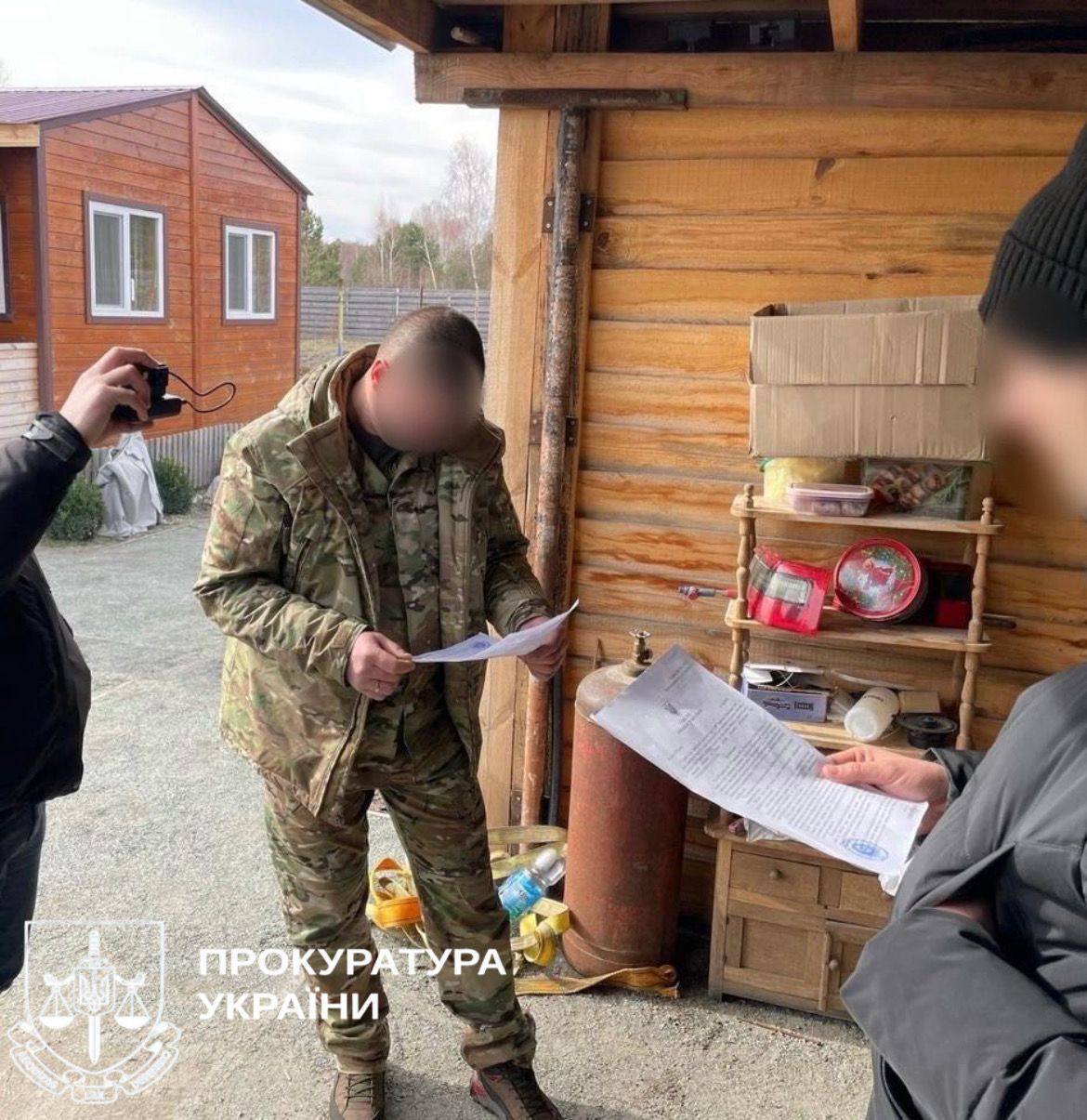 Разоблачена схема хищения горючего: в суд направлены дела 11 военных, сбывших почти 75 тонн дизеля