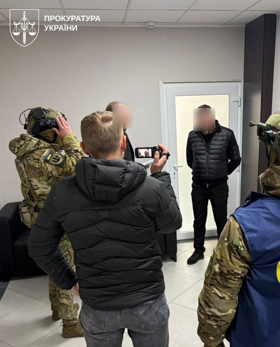 СБУ затримала двох полковників на хабарі $320 тисяч, – нардеп (оновлено)