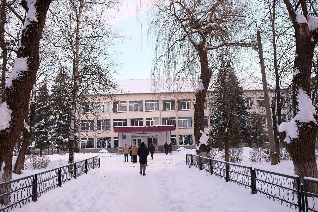 Более 160 тысяч школьников уже вернулись в Киевские школы на очное обучение