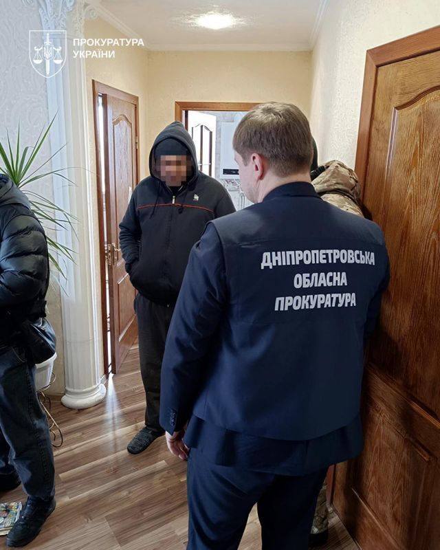 Родители жестоко обращались с детьми в доме семейного типа в Днепре: прокуратура сообщила о подозрении