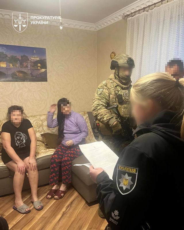 Родители жестоко обращались с детьми в доме семейного типа в Днепре: прокуратура сообщила о подозрении