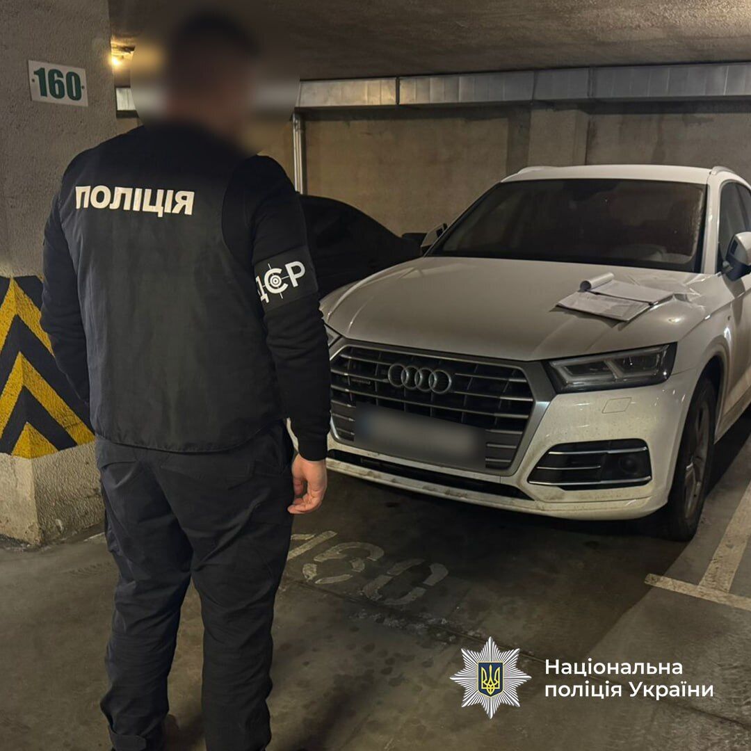 Понад 50 кг канабісу та обладнання для концентрату: правоохоронці провели масштабні обшуки