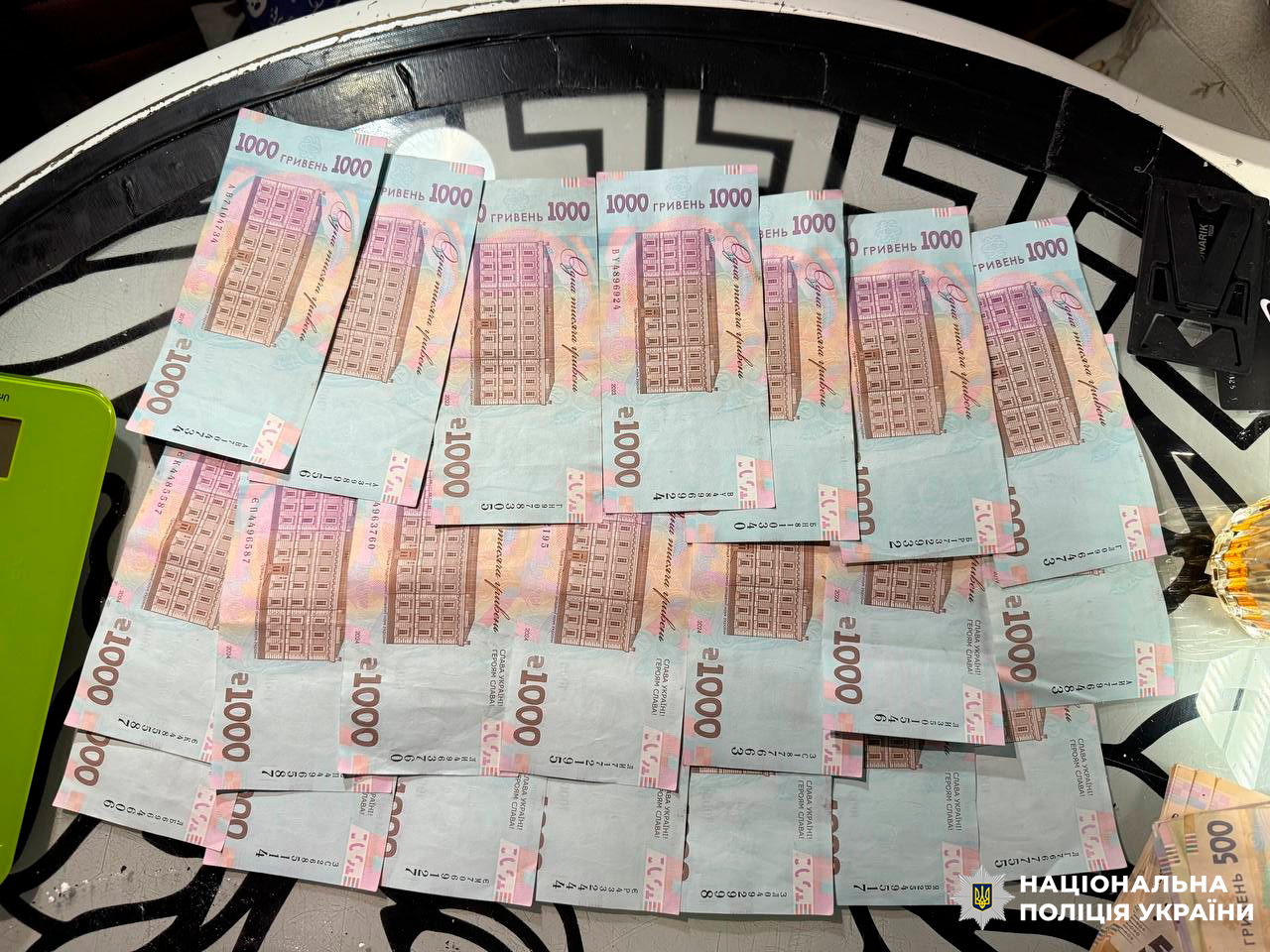 У Києві затримали 42-річного дилера, що продавав амфетамін прямо з квартири