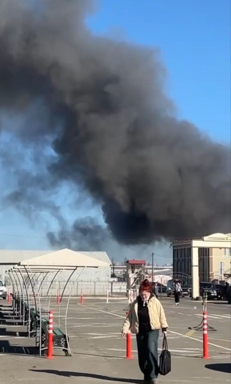 Під Одесою спалахнула масштабна пожежа на ринку ''7-й кілометр''