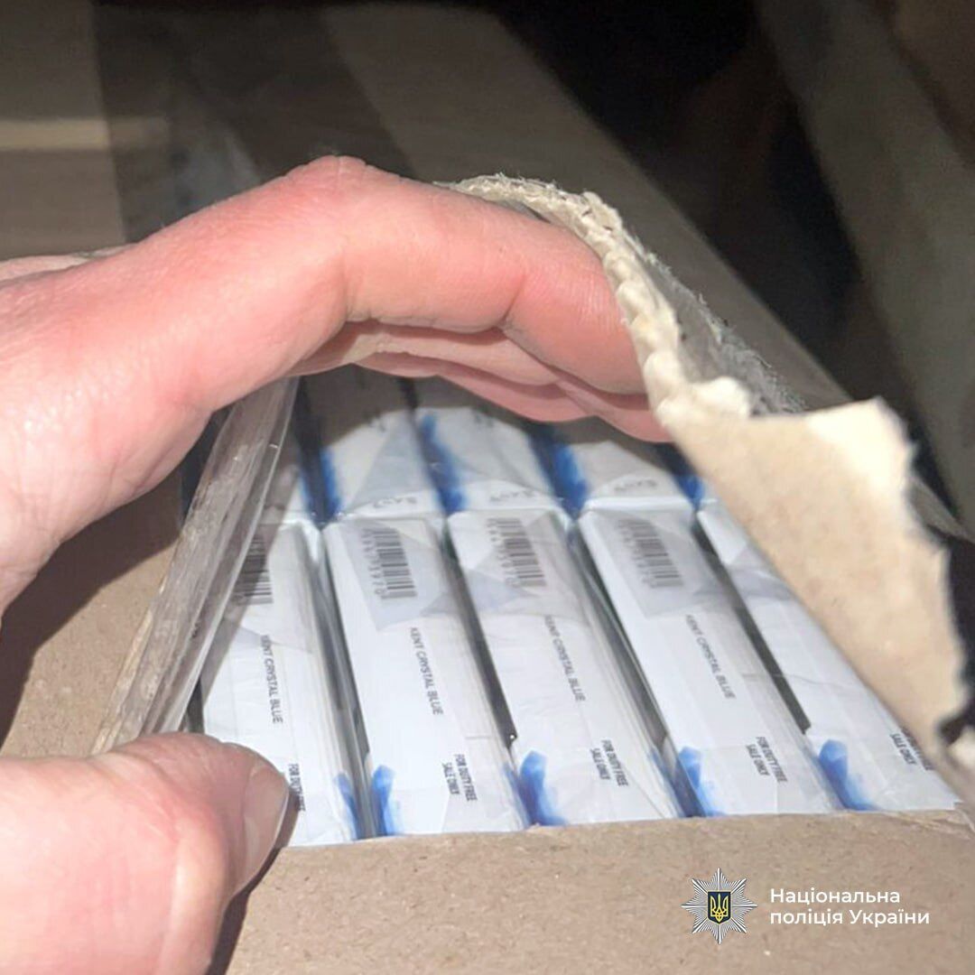 Подпольная табачная фабрика на Буковине: более 50 000 сигарет в сутки и поддельные акцизные марки