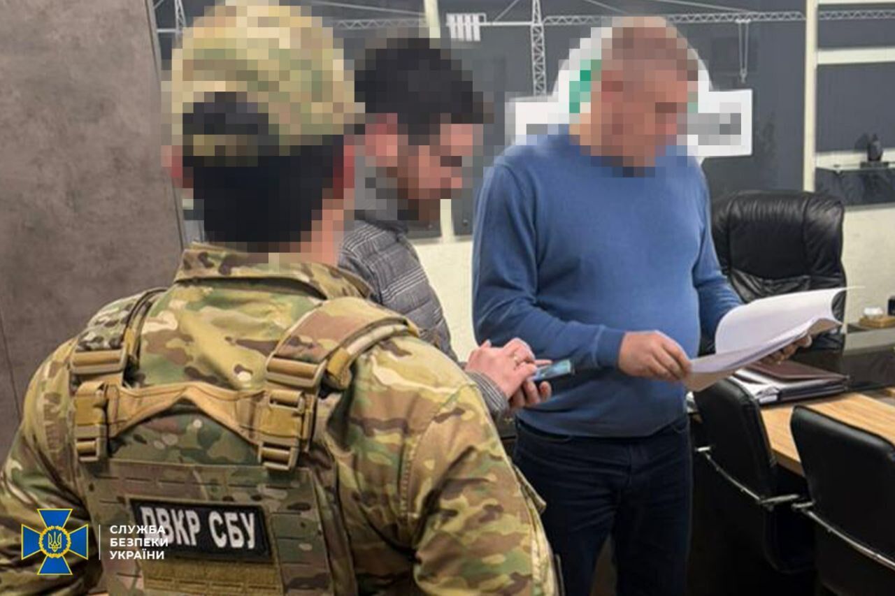 Фіктивні шлюби, хабарі та ''служба в тилу'': правоохоронці ліквідували 4 схеми для ухилянтів