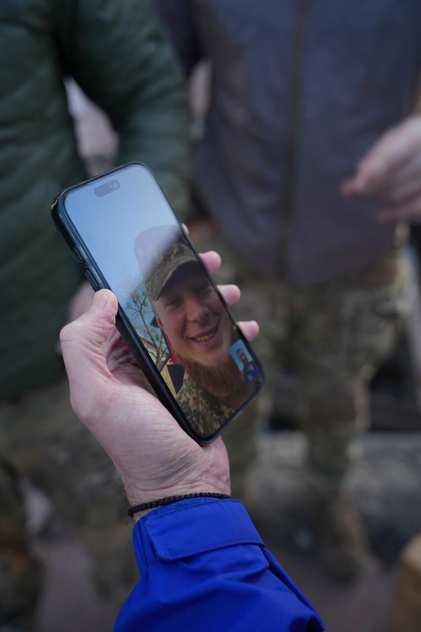 Фонд ''Надія'', Валерій Дубіль та Антон Бахур зустрілися з Героєм України Владиславом Стоцьким і передали допомогу його підрозділу