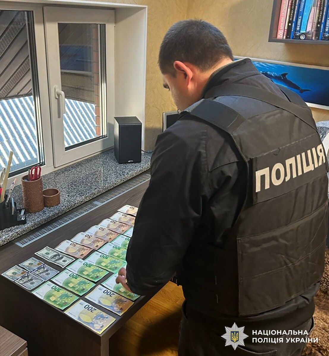 Автомати, гранати і контрафакт: у Житомирі викрили нелегальний бізнес