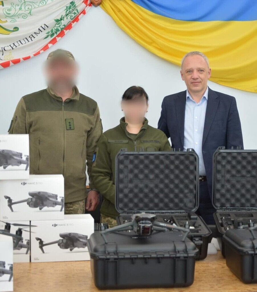 Мэр Черновцов передал дроны