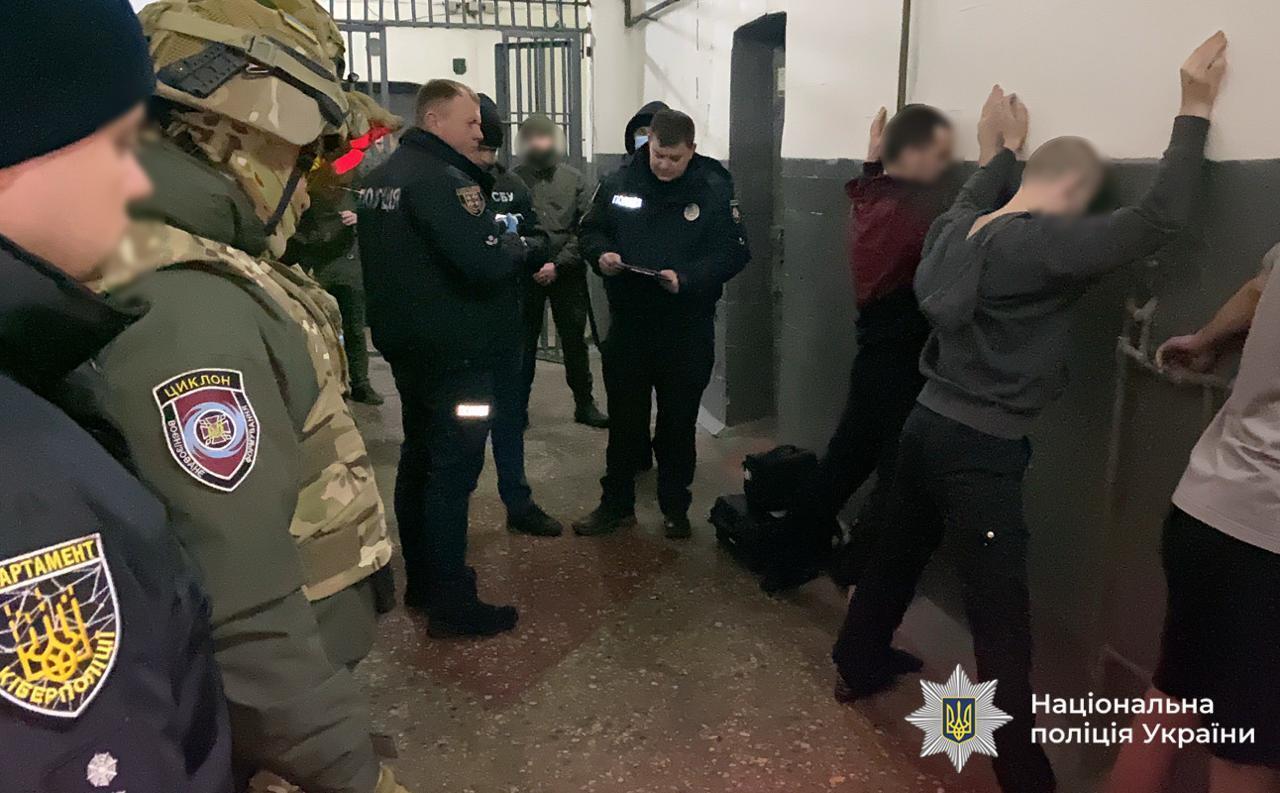 У Вінниці викрили шахраїв з колонії: видавали себе за працівників банку