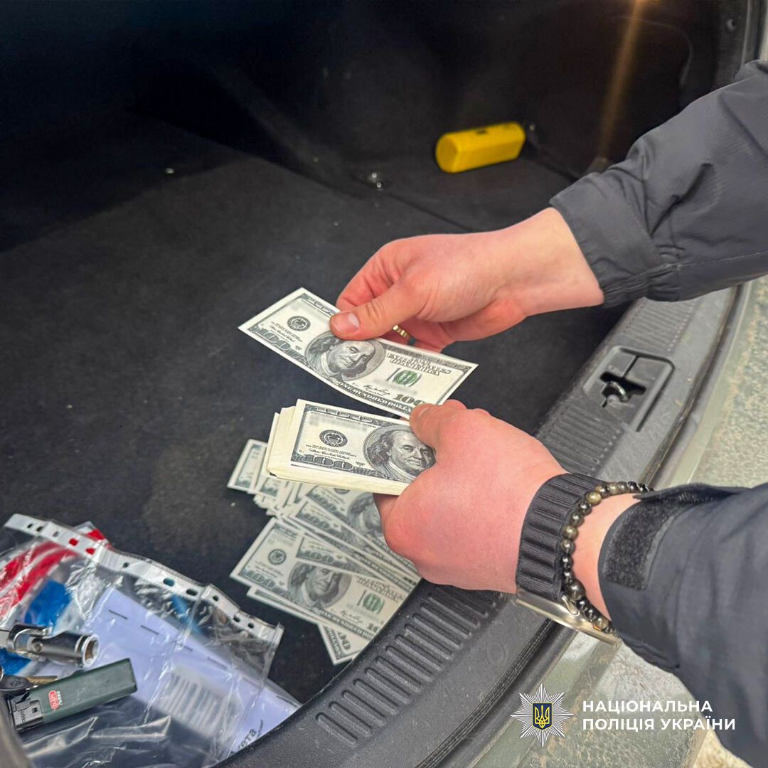 У Дніпрі викрили схему списання з військового обліку за $16 тисяч