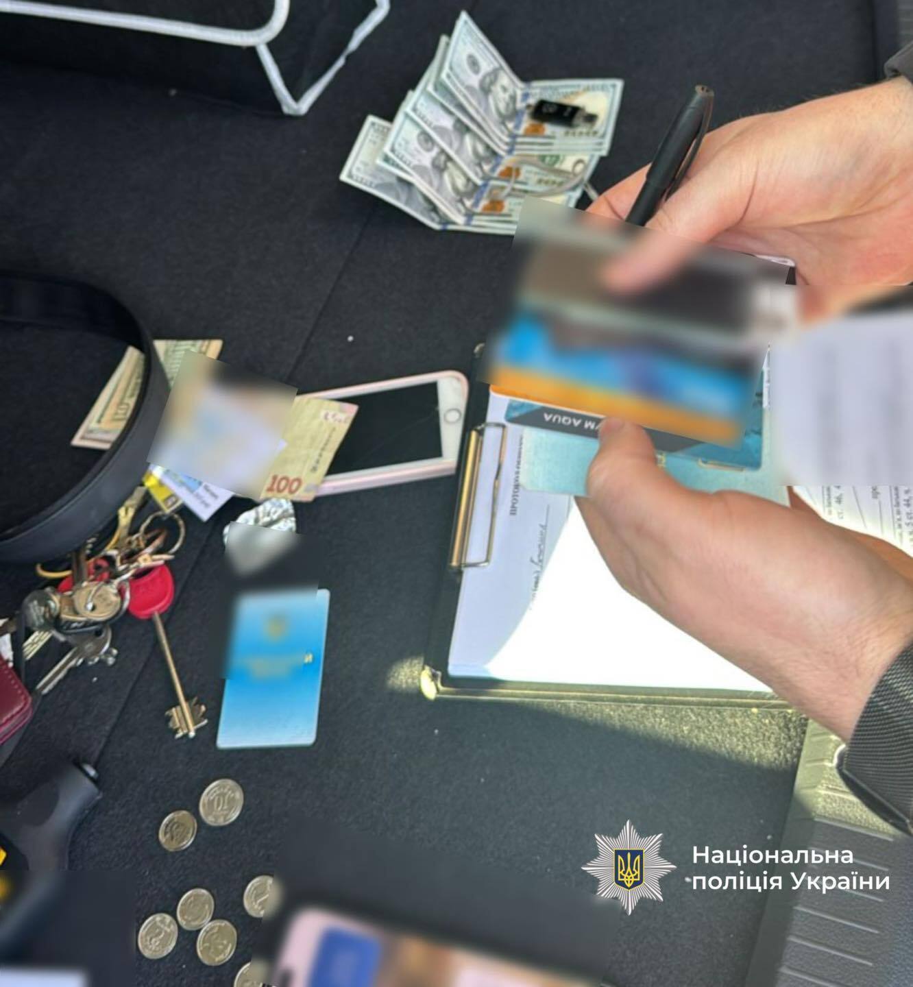 На Прикарпатті затримали інспектора ТЦК: за $900 обіцяв ''вирішити питання'' з документами