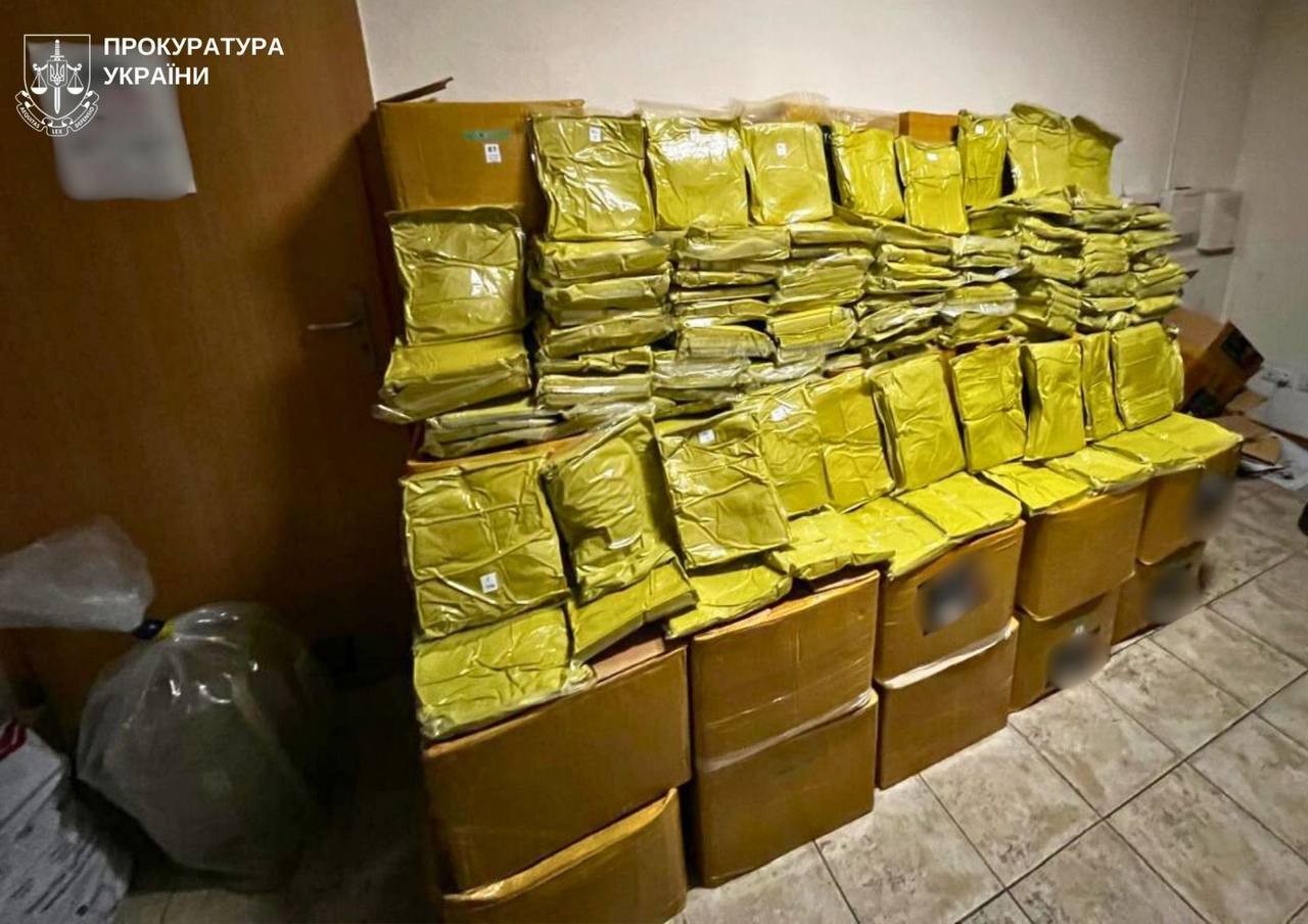 Организатор наркоканала задержан, кратом на 9,5 млн грн изъят во время обысков в столице