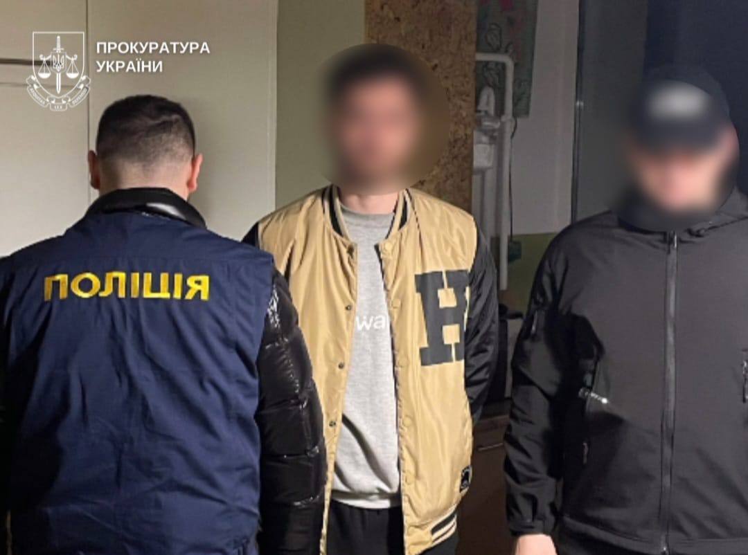 Викрито схему переправлення призовників за кордон: капелан маскував чоловіків у сітках quhiqkkiqdziqqehab