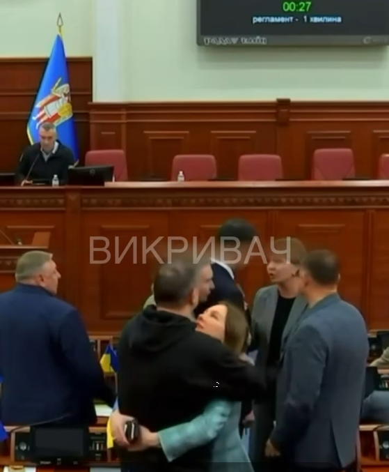 Роман у Київраді: депутати Андрій Странніков та Катерина Кириченко імовірно мають стосунки quuiqhhidzzierhab