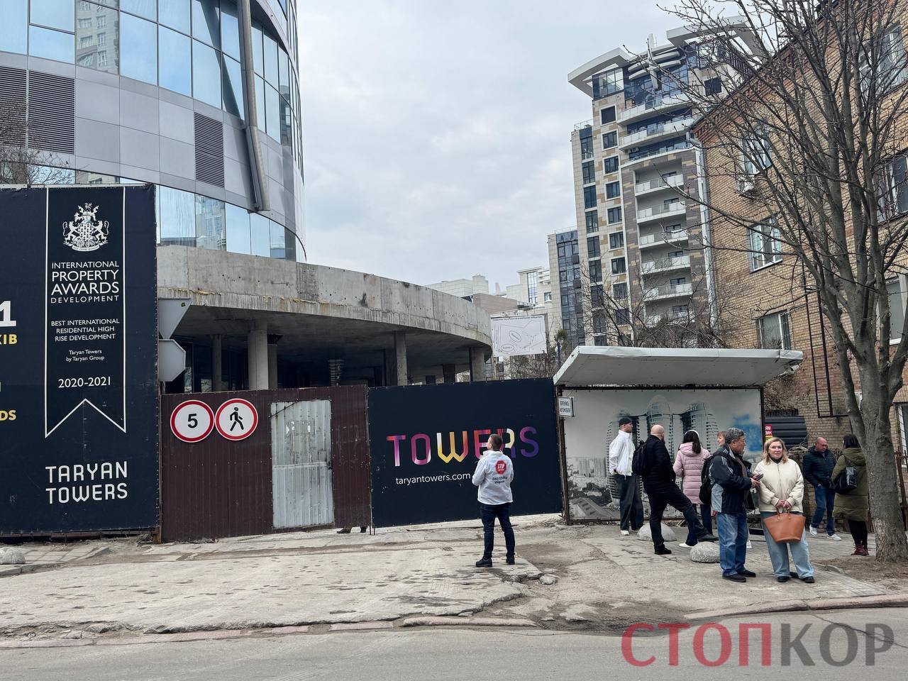 Шум и дым у детской площадки: в ЖК Taryan Towers Мхитаряна обнаружили опасный генератор