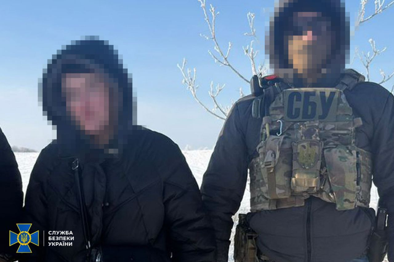 Хотела взорвать ТЦК и бежать в россию: СБУ задержала агентку РФ на Донбассе