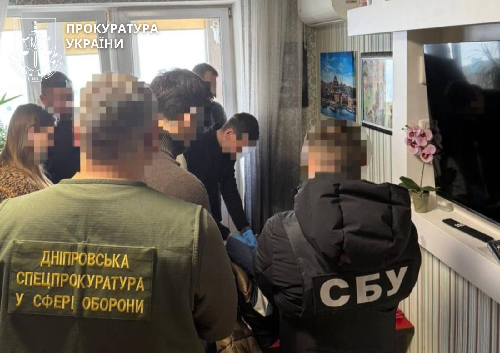 У Дніпрі викрили схему втечі військових за $4–15 тисяч: серед підозрюваних — екскомандир та адвокат