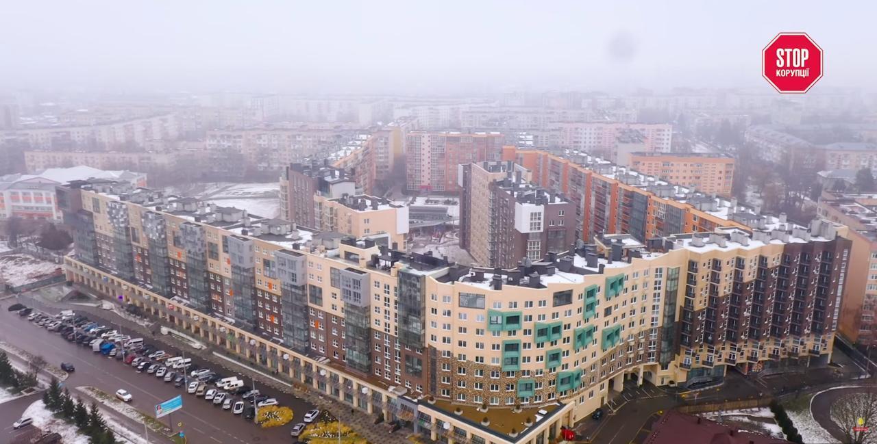 Чернівці: ЖК ’’Водограй’’ і ’’Компас’’ опинилися в центрі уваги через зв’язки з родиною Василя Зазуляка