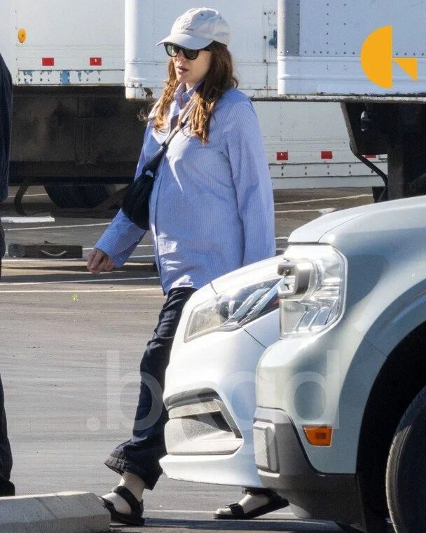 Папараці зафіксували Елізабет Олсен у Лос-Анджелесі