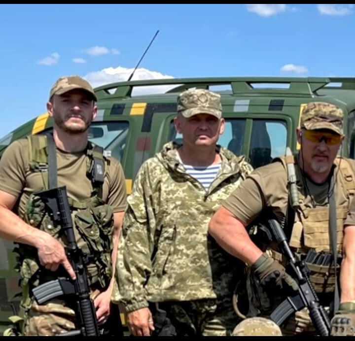 Сергій Давидов зі своїми бійцями