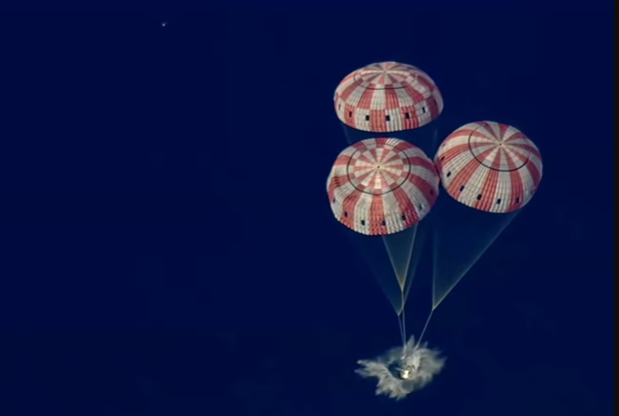 Космонавти Місяць США