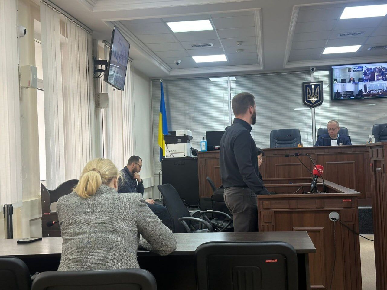 Тимошенко присутствует в зале суда