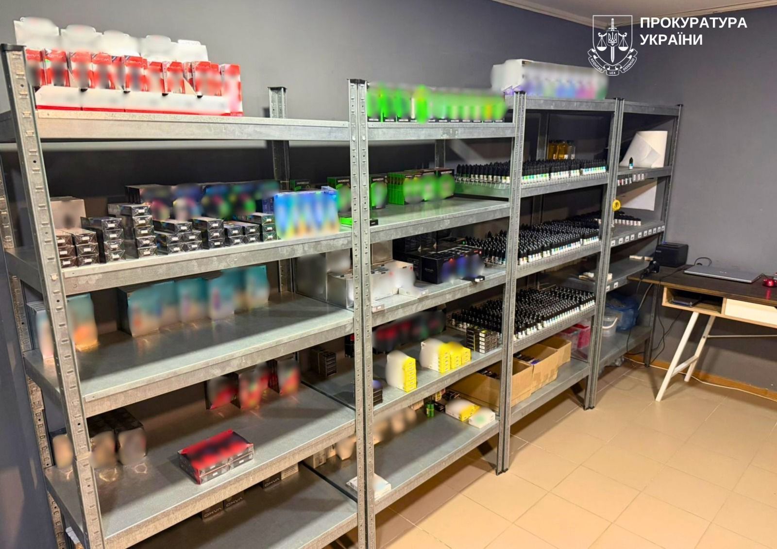 В Запорожье разоблачена масштабная схема сбыта жидкостей для электронных сигарет без акцизных марок