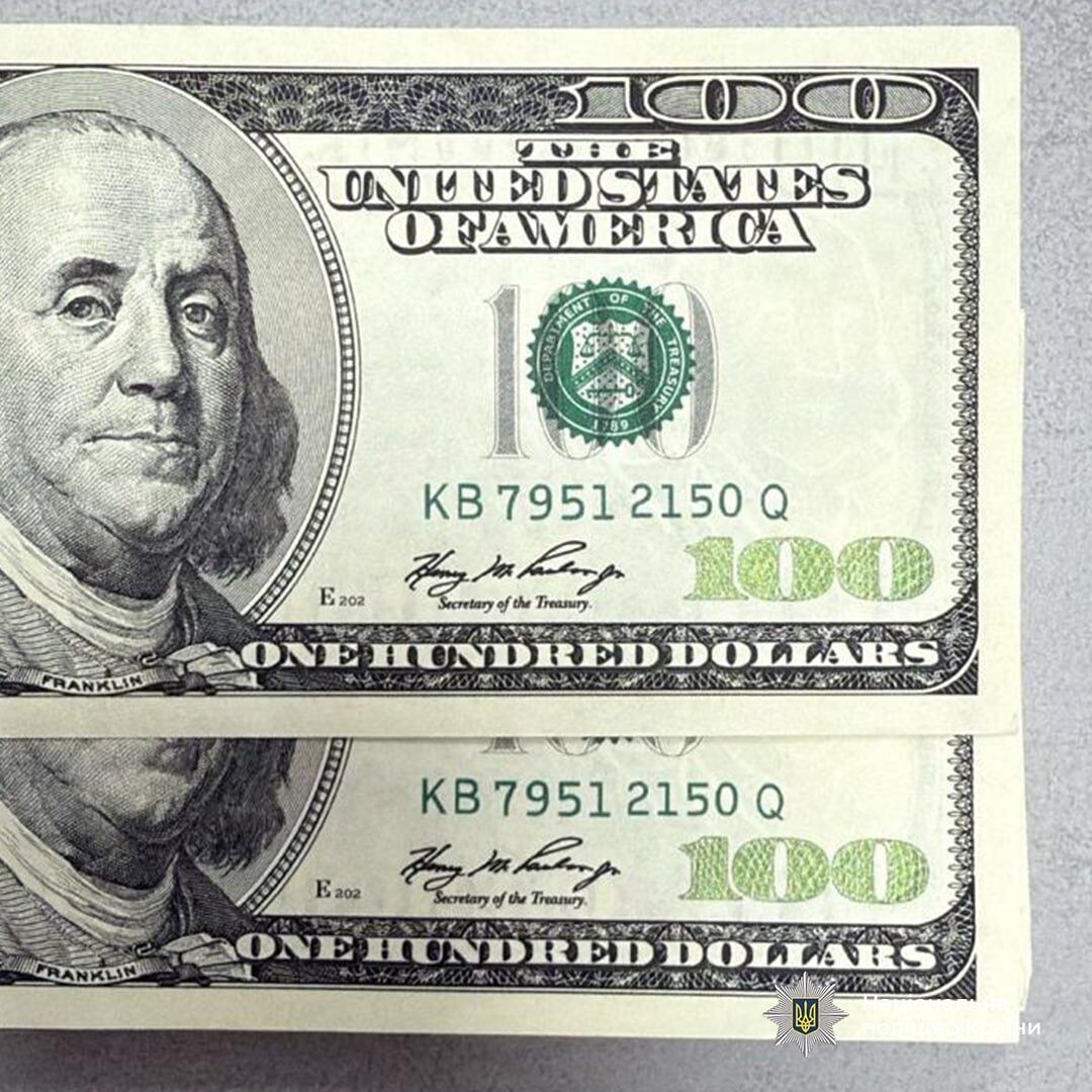 В суд передали дело иностранцев за сбыт поддельных 100-долларовых купюр