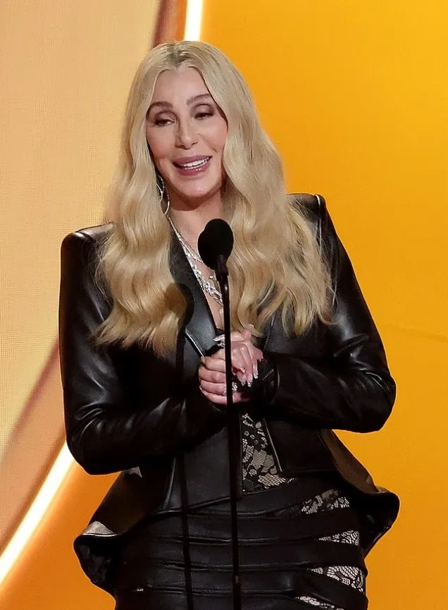 У Шер з’явилася 15-річна онука - співачка зустрілася з дівчиною в Малібу