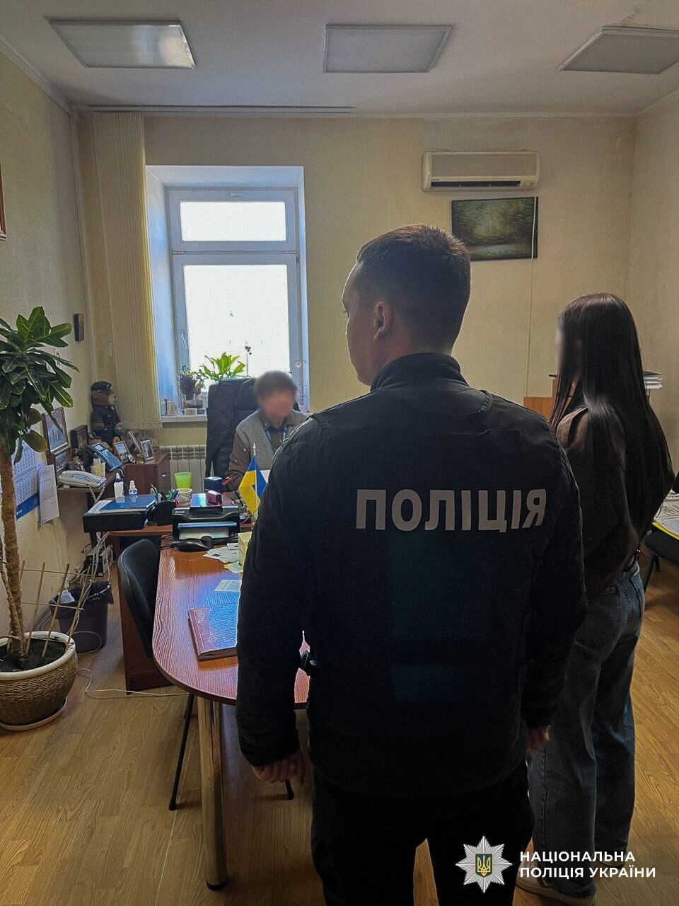 Фиктивные фирмы и ''удостоверения за 3000 долларов'': в Киеве раскрыли миграционную схему