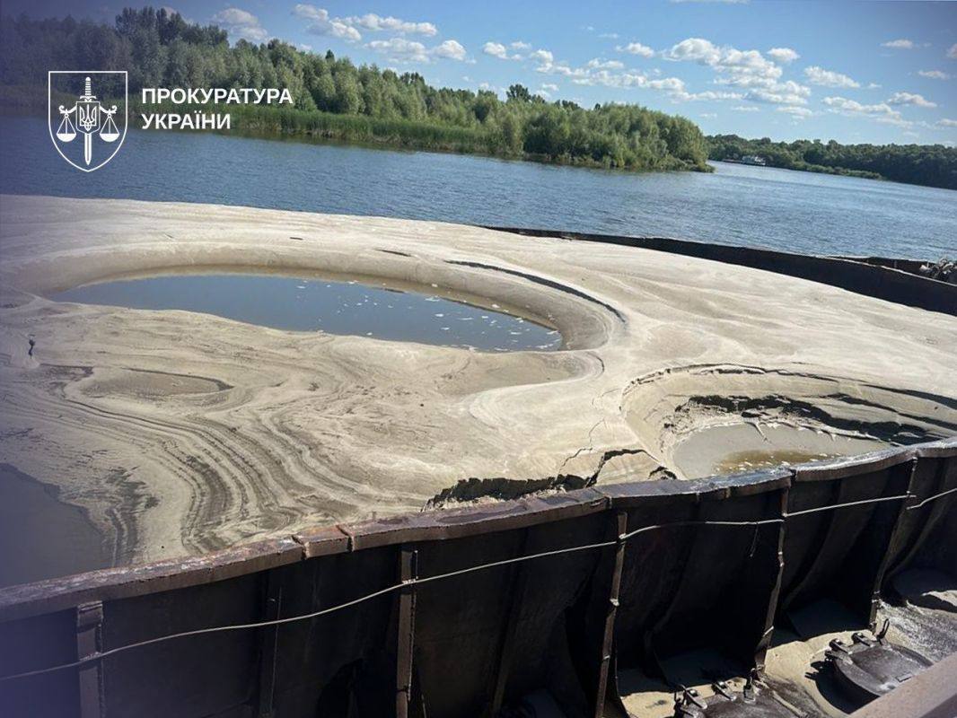 Экологический ущерб на миллионы: суд рассмотрит дело экс-директора предприятия, незаконно добывавшего песок на Десне