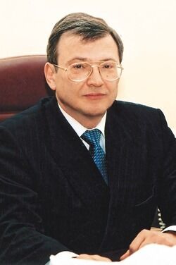 Олександр Неустроєв