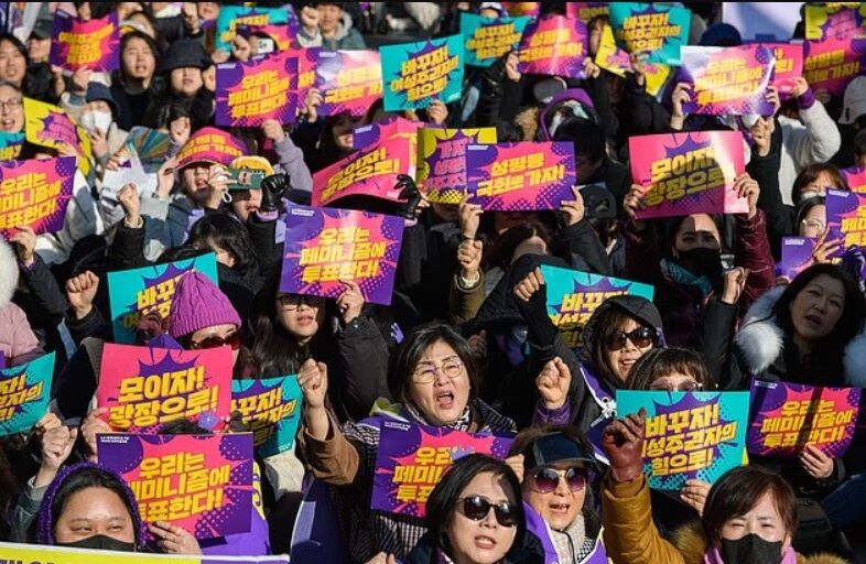 Южная Корея на грани демографического кризиса: рекордное падение рождаемости