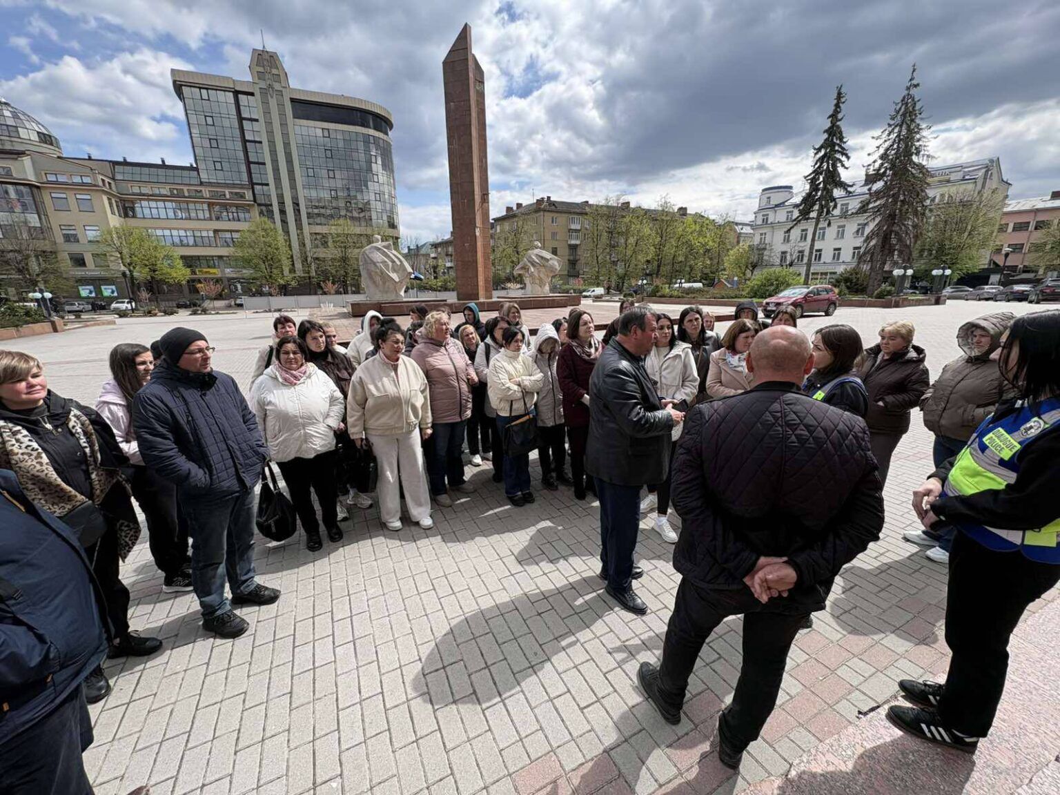 Конфлікт у Манявському ліцеї: звільнення директора і протести педагогів