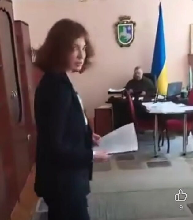 Семенюк vs Булега: у Кіцмані сталась силова суперечка біля кабінету мера