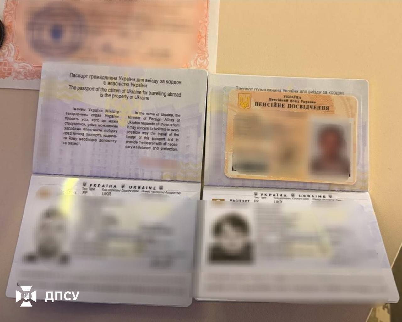 Фіктивний шлюб за 100 тисяч гривень: на кордоні викрили схему виїзду
