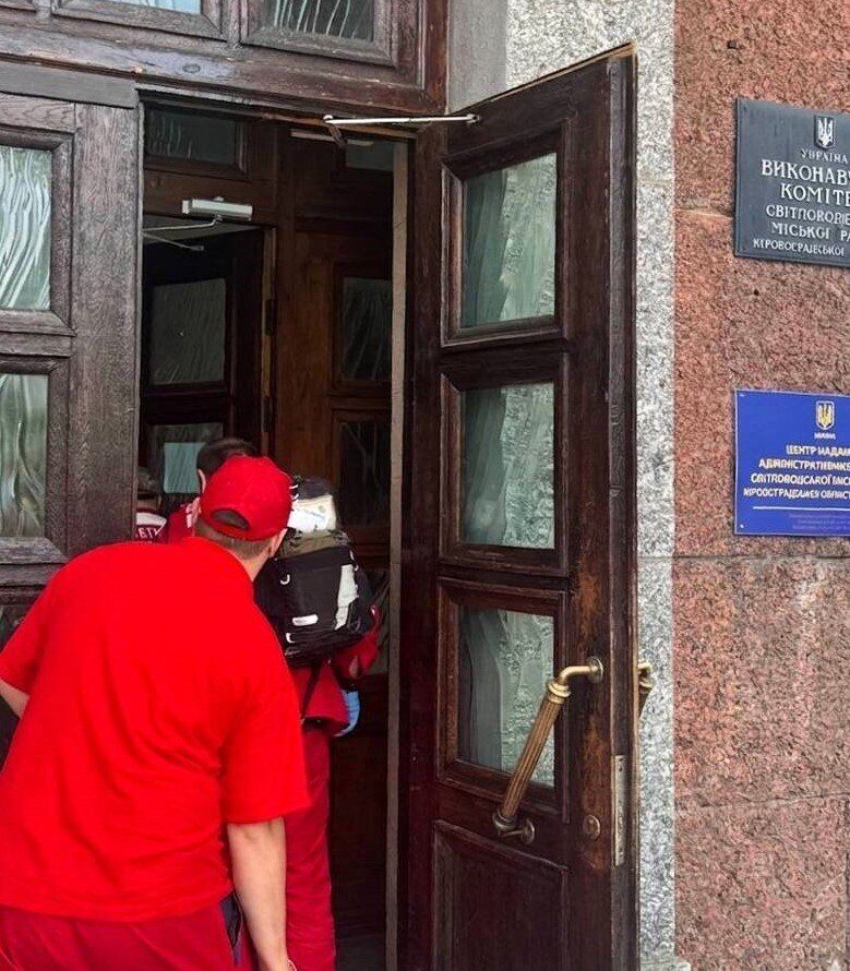 В горсовете на Кировоградщине раздались выстрелы: есть раненые