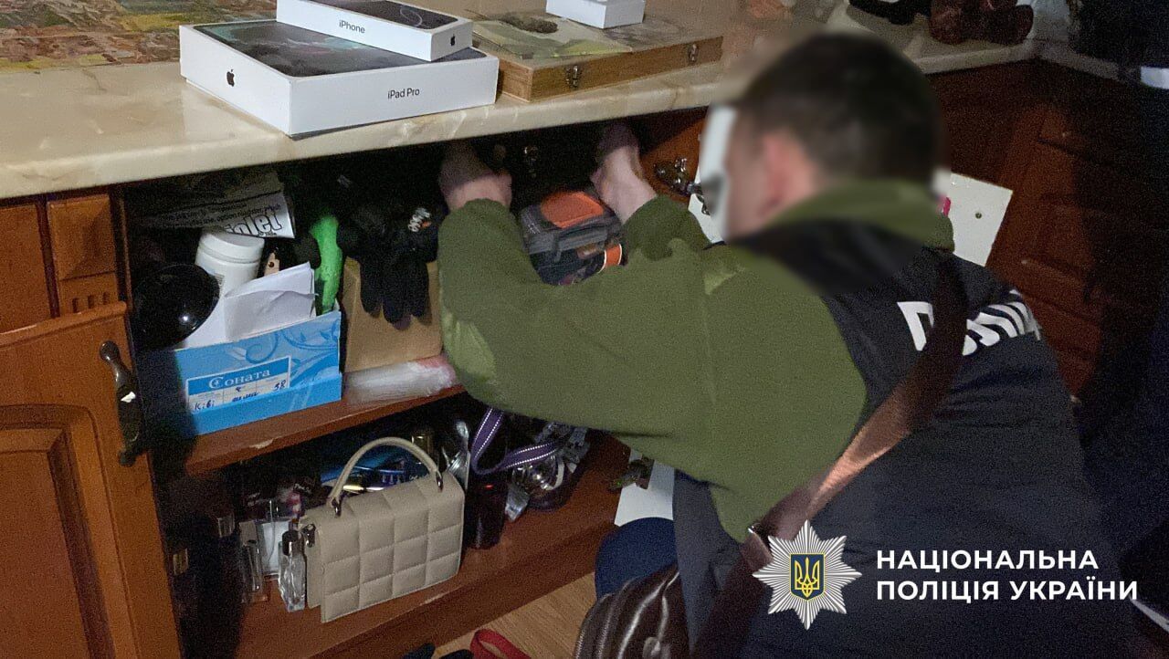 62 ділянки і 29 авто: поліція викрила масштабну корупційну схему ексдепутата з Вінниччини