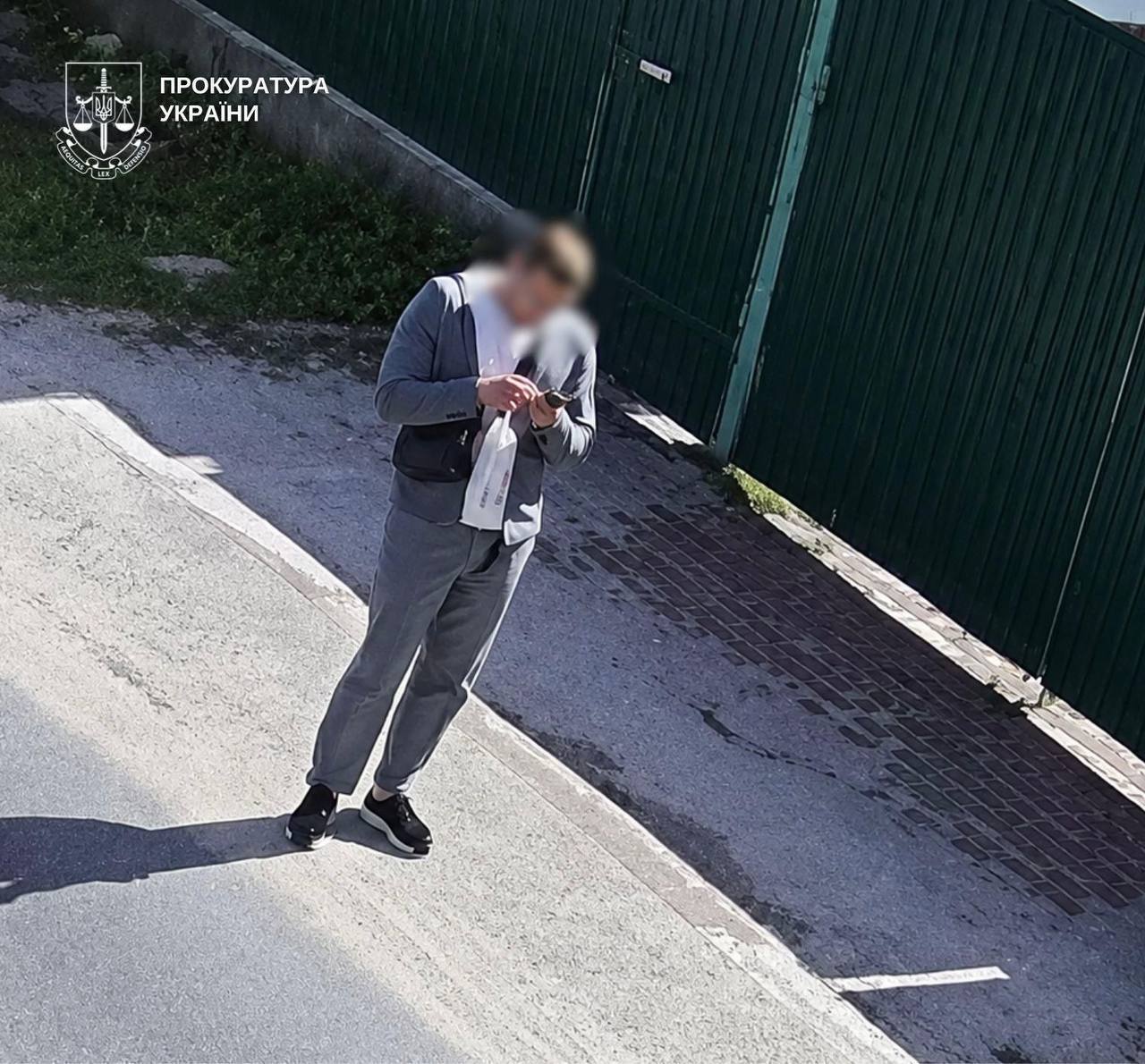 ''Обыск'' по видеосвязи и минус 7 миллионов: в Киеве мошенники обманули эксвысока должностного лица