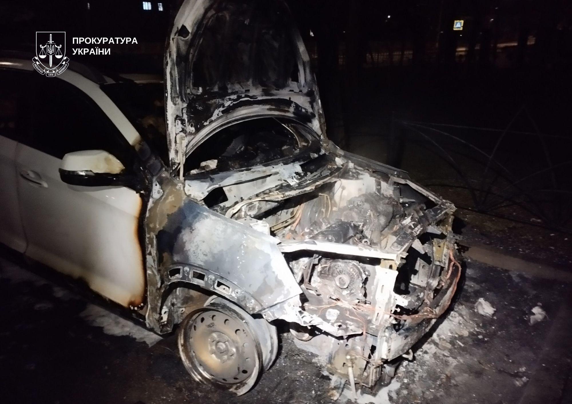 Гражданин Грузии по заказу рф сжигал авто в Киеве и маскировал их под машины ВСУ