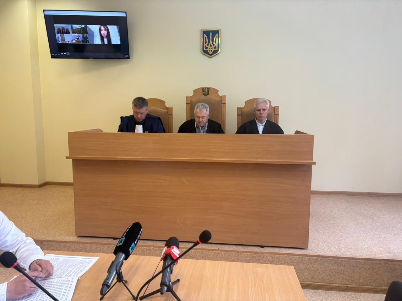  Апеляційний суд оголосив місячну перерву у справі про спецдозвіл за 30 тисяч, на який претендують люди Шапрана