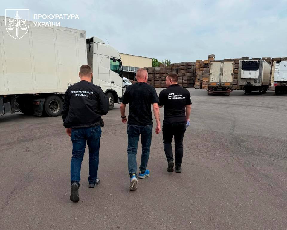 Тухлі продукти для фронту: підприємці провернули схему із сухпайками для ЗСУ на 71 млн грн