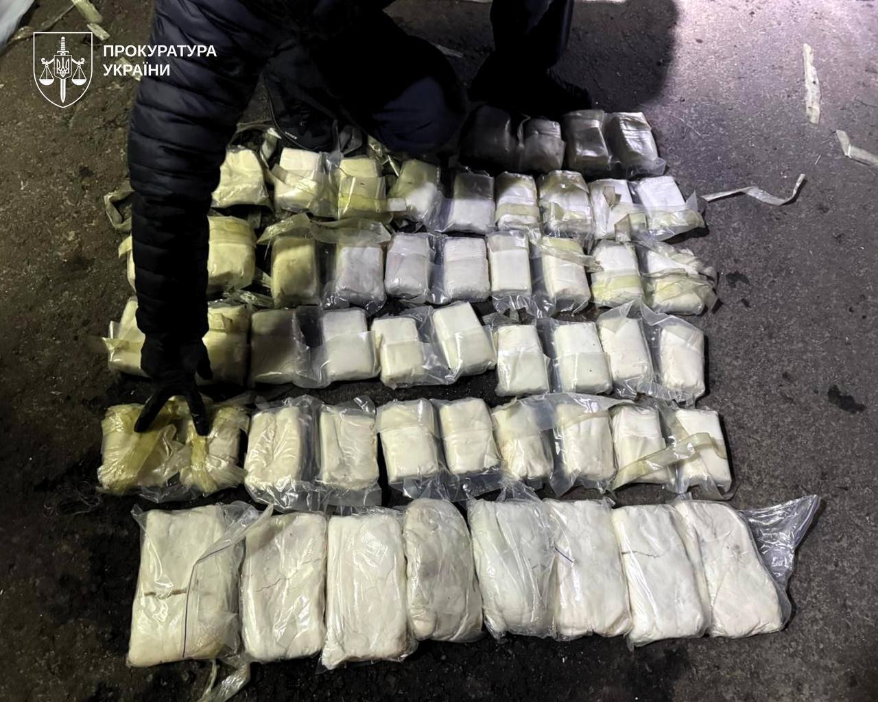 Трое военных пытались продать 500 кг взрывчатки: детали громкого задержания